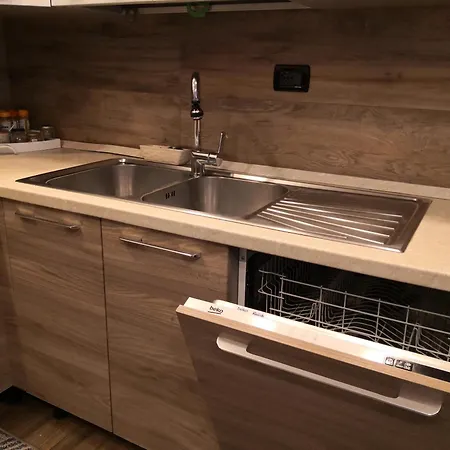 Casa Leonardo A Poggi 임페리아