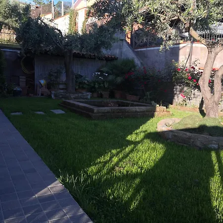 Casa Leonardo A Poggi * Imperia