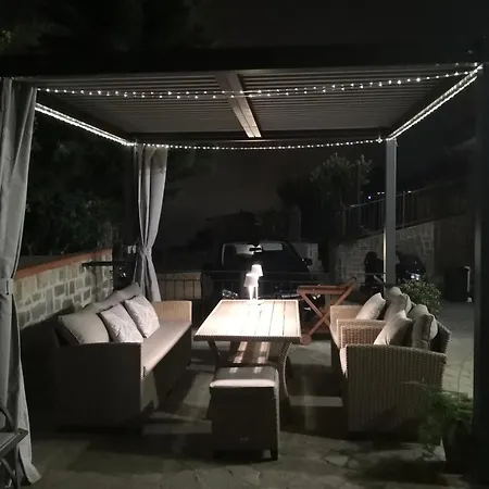 펜션 Casa Leonardo A Poggi 임페리아