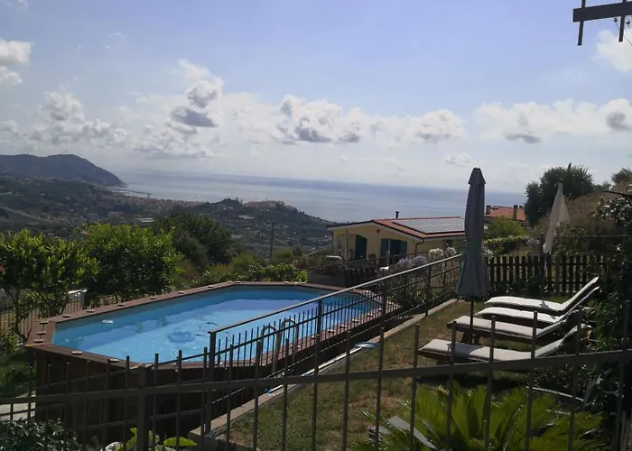 Casa Leonardo A Poggi Imperia