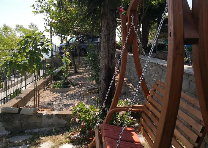 Casa Leonardo A Poggi * Imperia