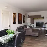 Casa Leonardo A Poggi إمبيريا