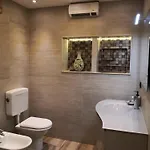 Casa Leonardo A Poggi بيت للعطل *