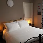 Casa Leonardo A Poggi بيت للعطل *