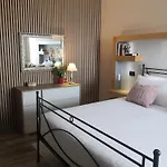 بيت للعطل Casa Leonardo A Poggi إمبيريا