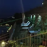 Casa Leonardo A Poggi * Imperia