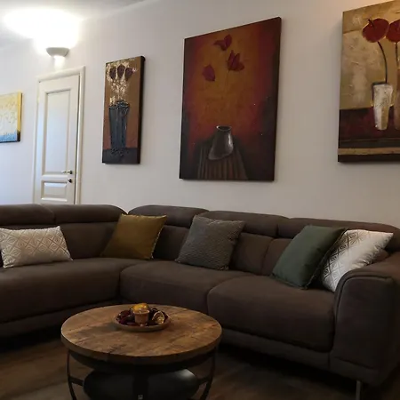 Dom wakacyjny Casa Leonardo A Poggi Imperia