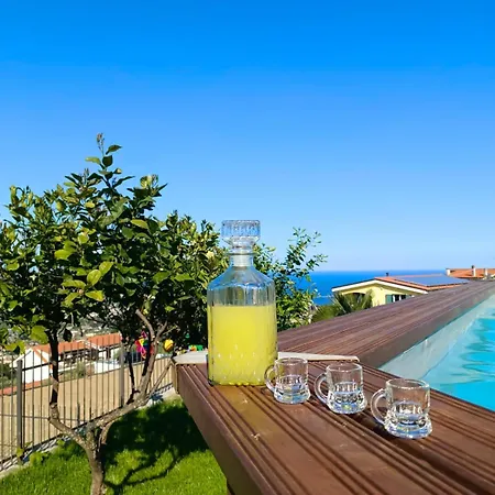 別荘 Casa Leonardo A Poggi