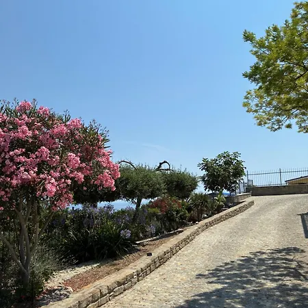 بيت للعطل Casa Leonardo A Poggi *