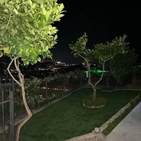 Casa Leonardo A Poggi بيت للعطل *