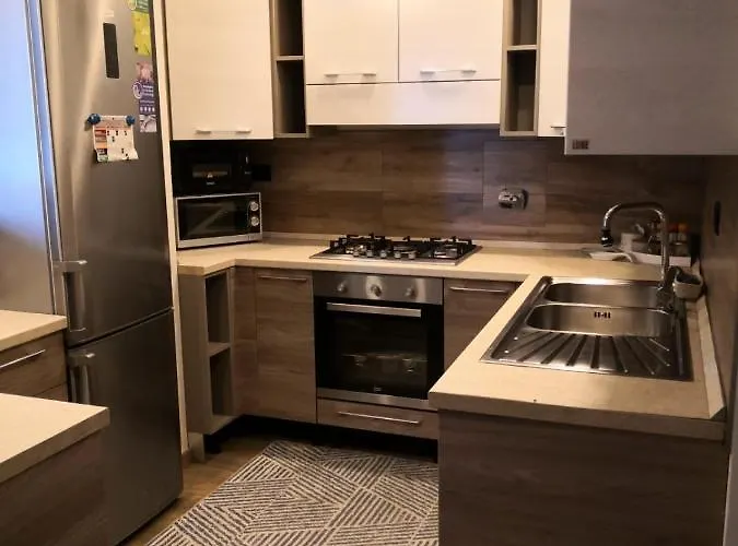 Casa Leonardo A Poggi Feriehus *