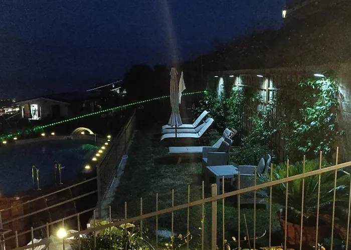 Casa Leonardo A Poggi * Imperia